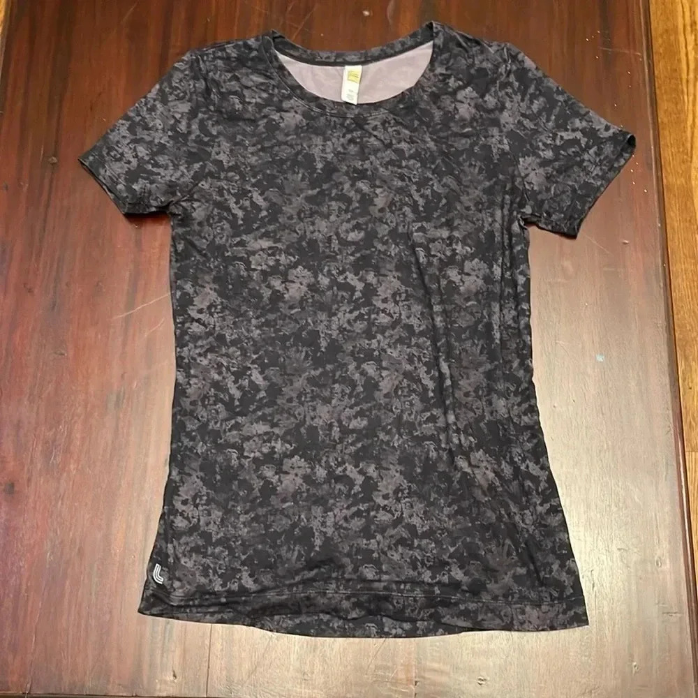 Lole brown and black patterned t-shirt size Small